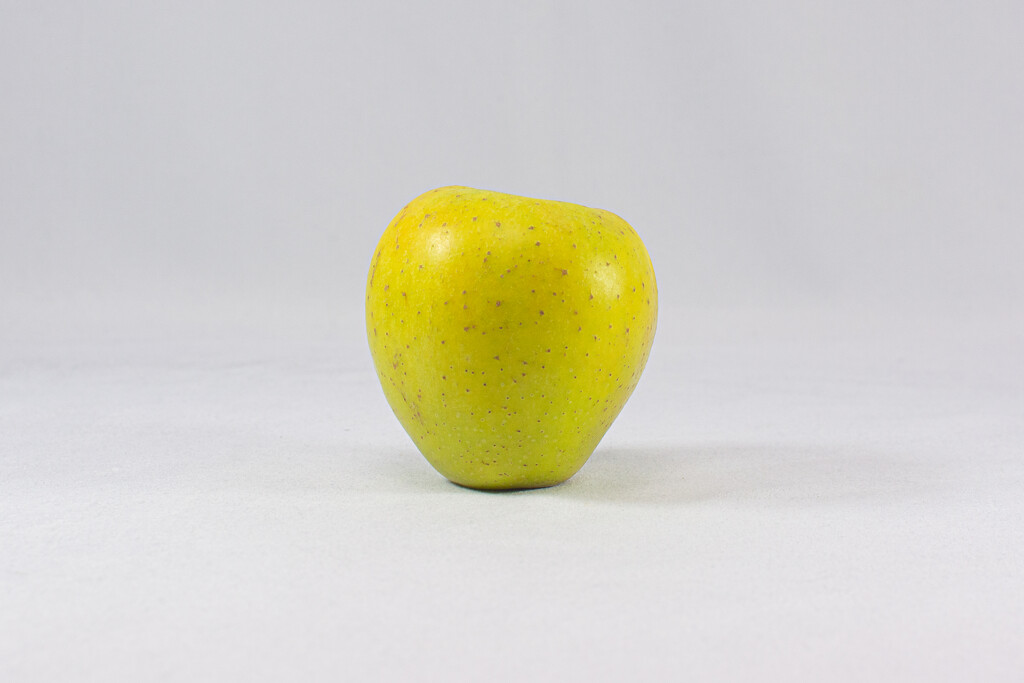 Unique apple shape... by thewatersphotos