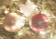 19th Dec 2023 - LensBaby Ornaments