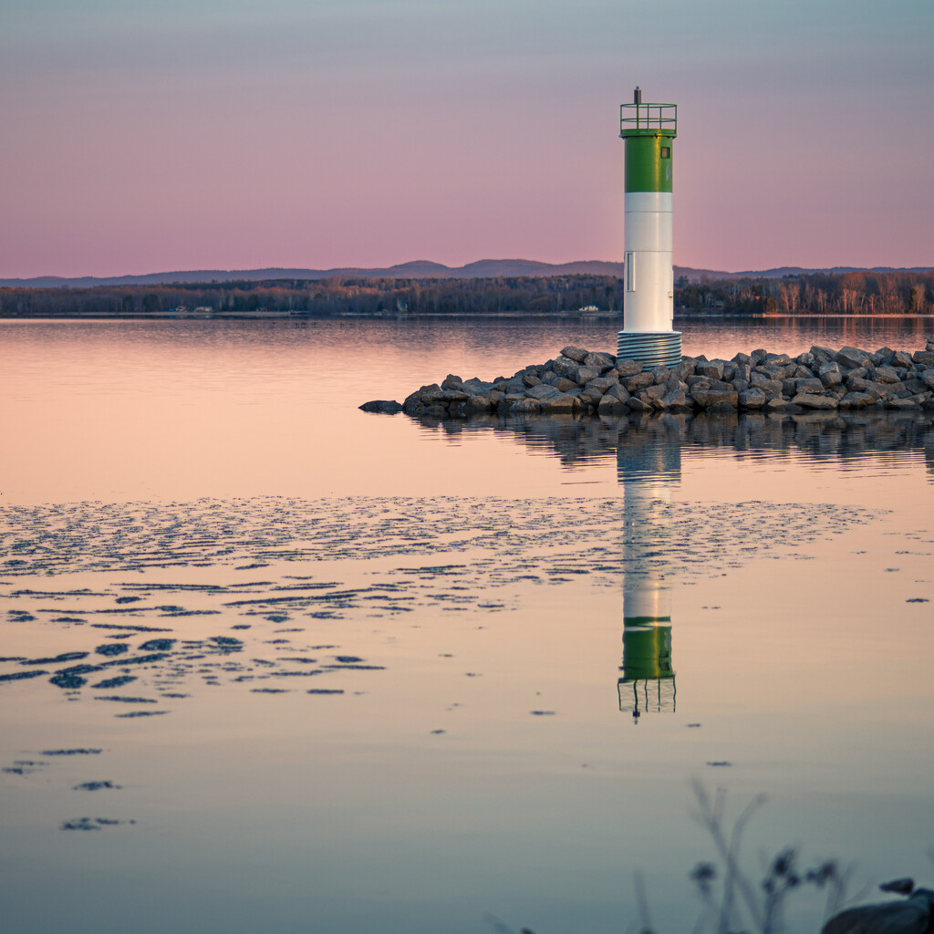 Pembroke Light House by aydyn