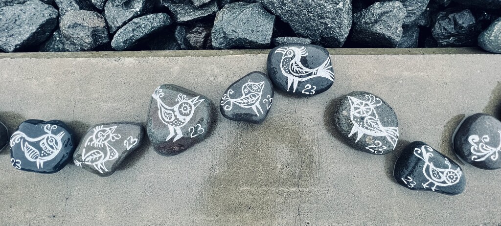 Found Rocks by kwind