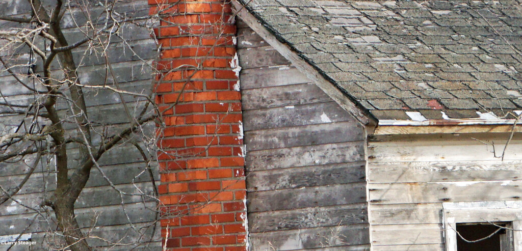 Brick chimney by larrysphotos