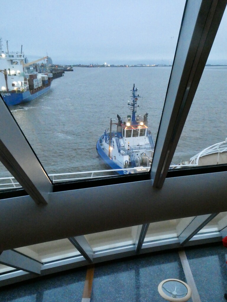 Safely arriving in Bremerhaven by orchid99