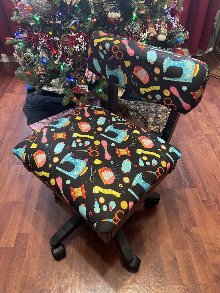 My snazzy sewing chair  by homeschoolmom