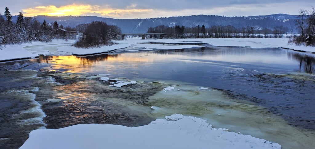 The river at Selbu by laroque