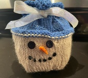 25th Dec 2023 - 12 25 Knitted snowman