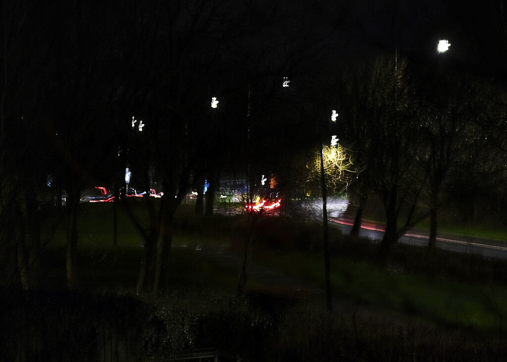 car & street lights by kametty