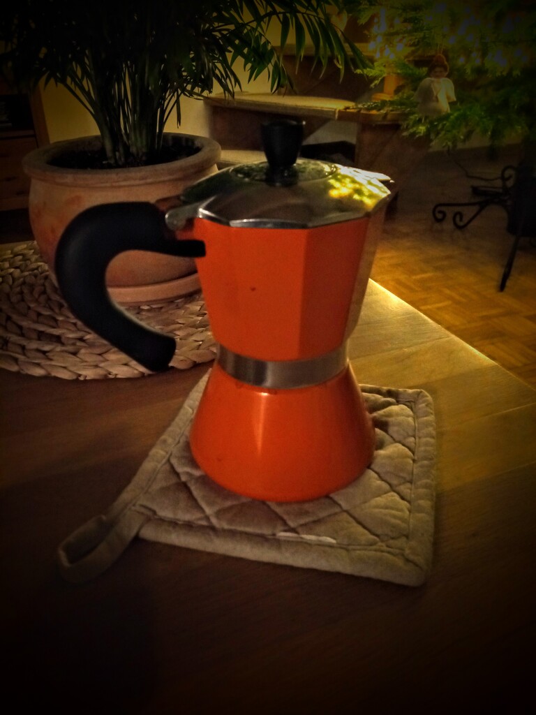 Coffee pot by rafu