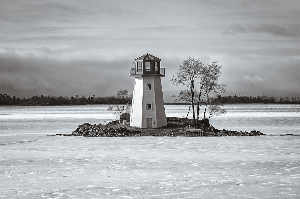 Winter Lighthouse by aydyn
