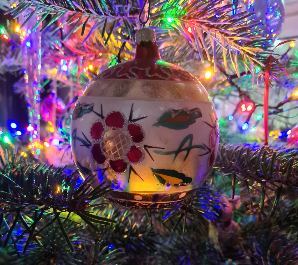 Christmas ornament by deirdremagner