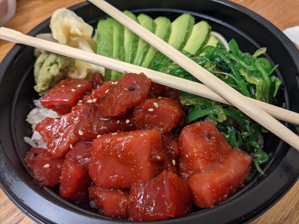 Salmon poke bowl by mskowvron