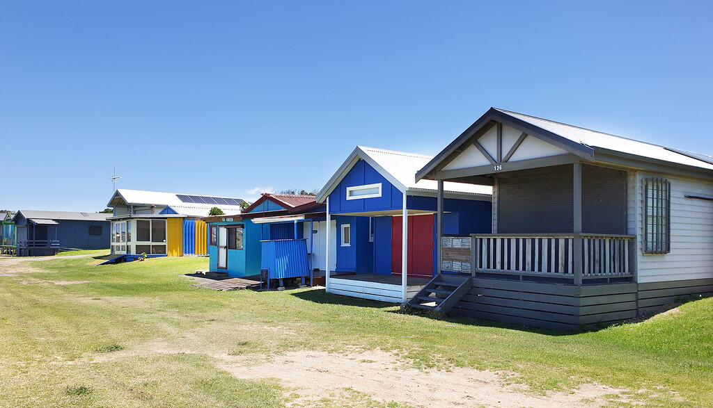 Beach Huts by onewing