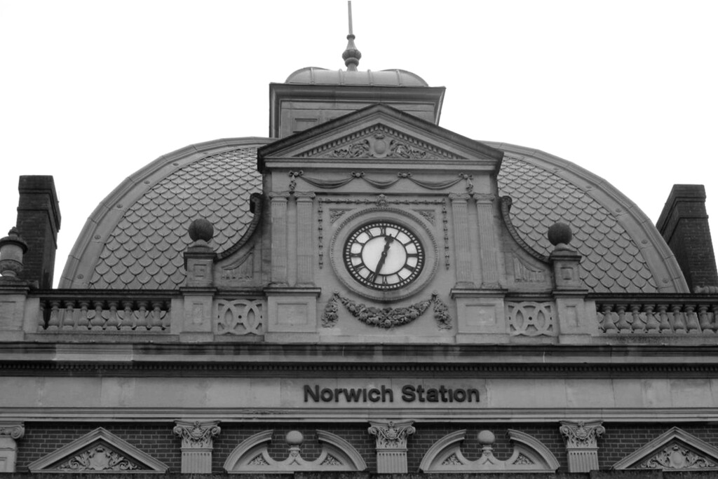 Norwich Train Clock by mr_jules