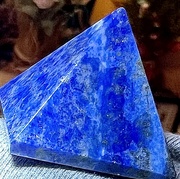6th Jan 2024 - My new lapis lazuli pyramid 