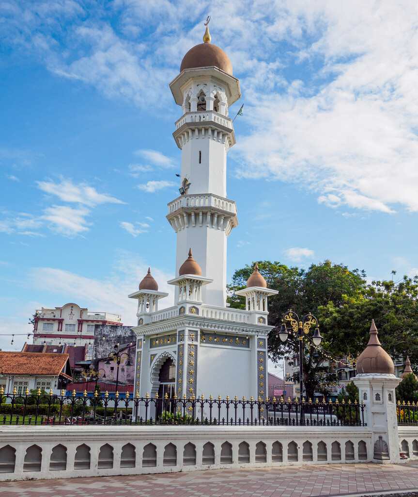 Minaret Kapitan Kelling Mosque by ianjb21