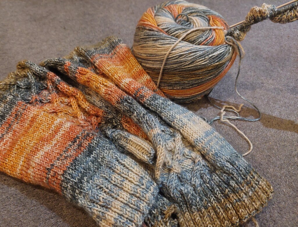 A bit of knitting  by busylady