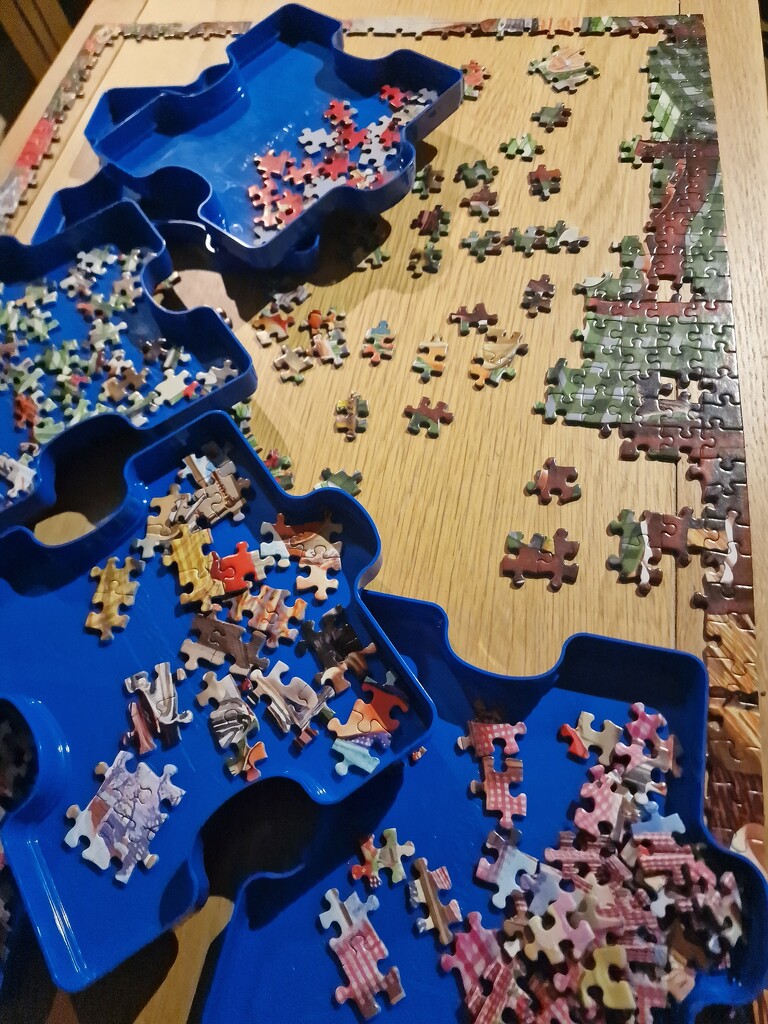  Jigsaw challenge by happyteg