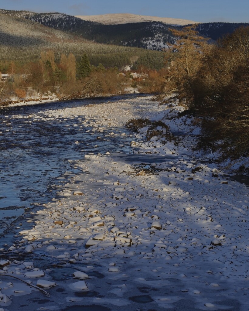 River Dee by neil_ge