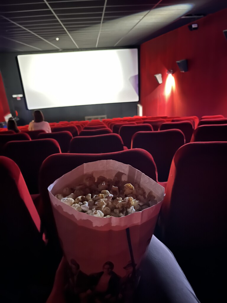 Popcorn Time ! by lexy_wat