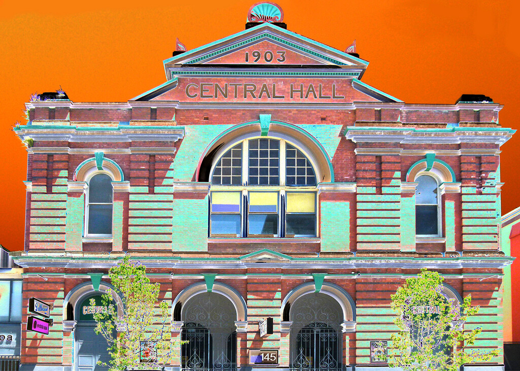 Central Hall Solarized by onewing