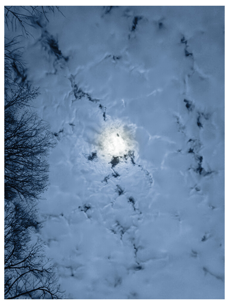 Nighttime clouds by robgarrett