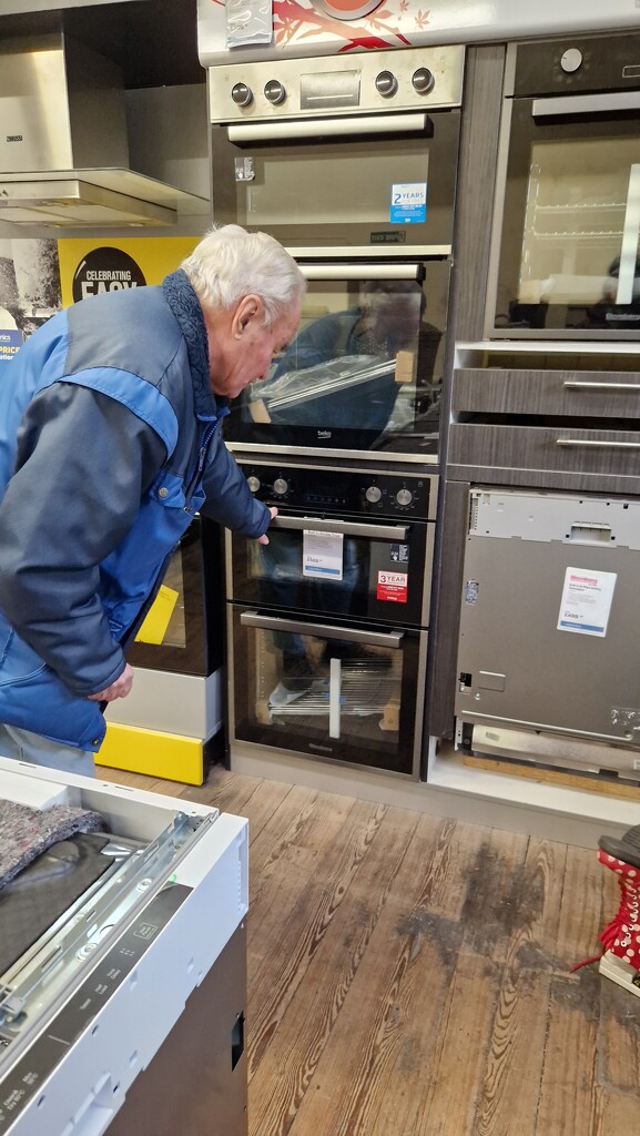 Choosing a new cooker in Kelso by bunnymadmeg