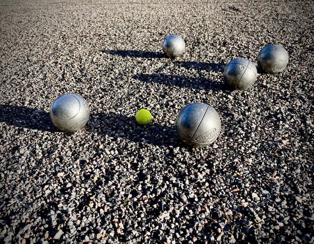 Pétanque in the sunshine by nigelrogers