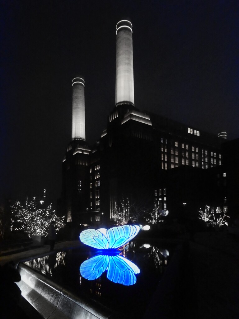Battersea Power Station by 30pics4jackiesdiamond