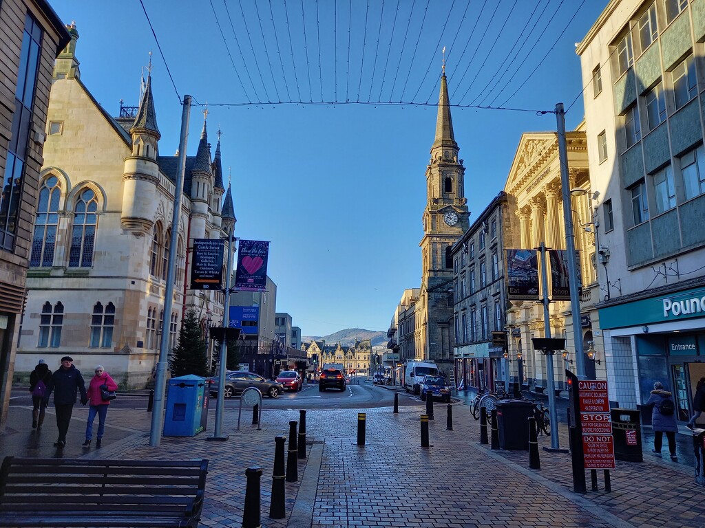 Inverness - city centre by valpetersen