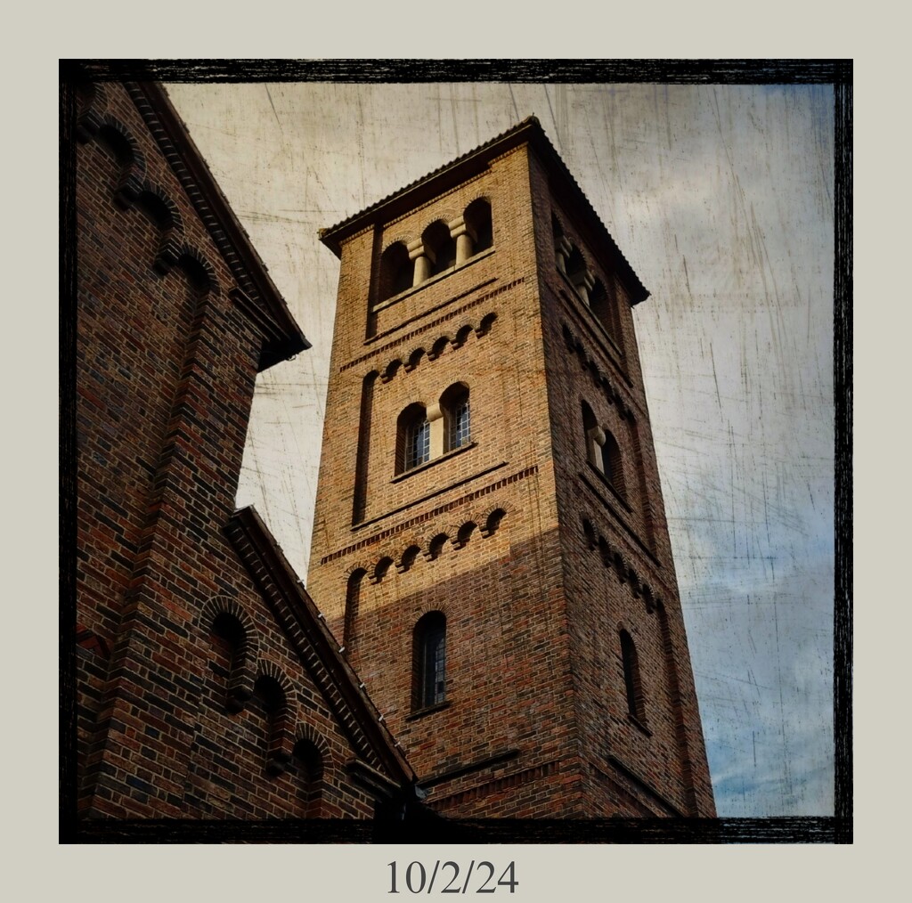 Campanile by roobee