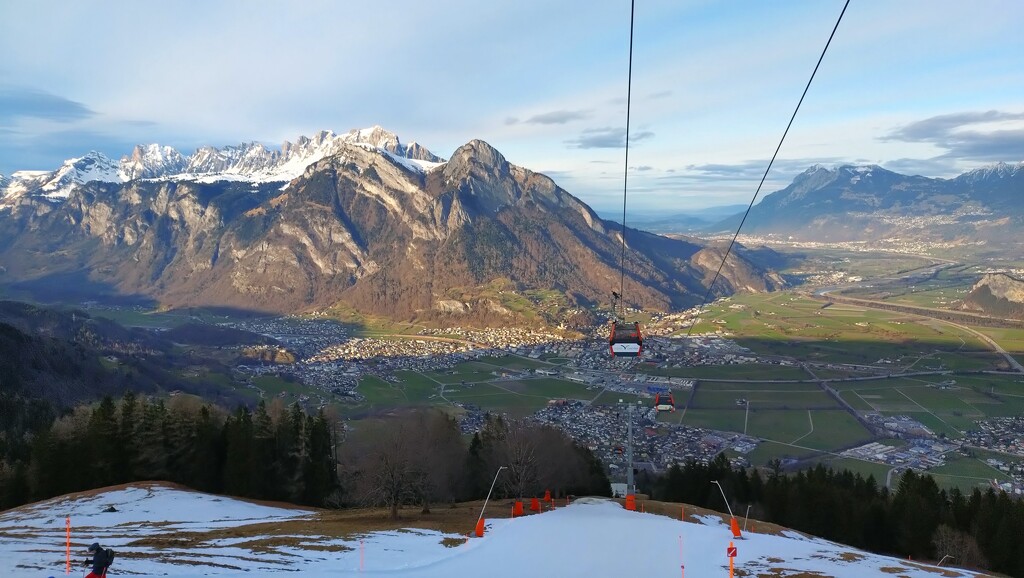 Blick ins Rheintal: toller Skitag  by ray99