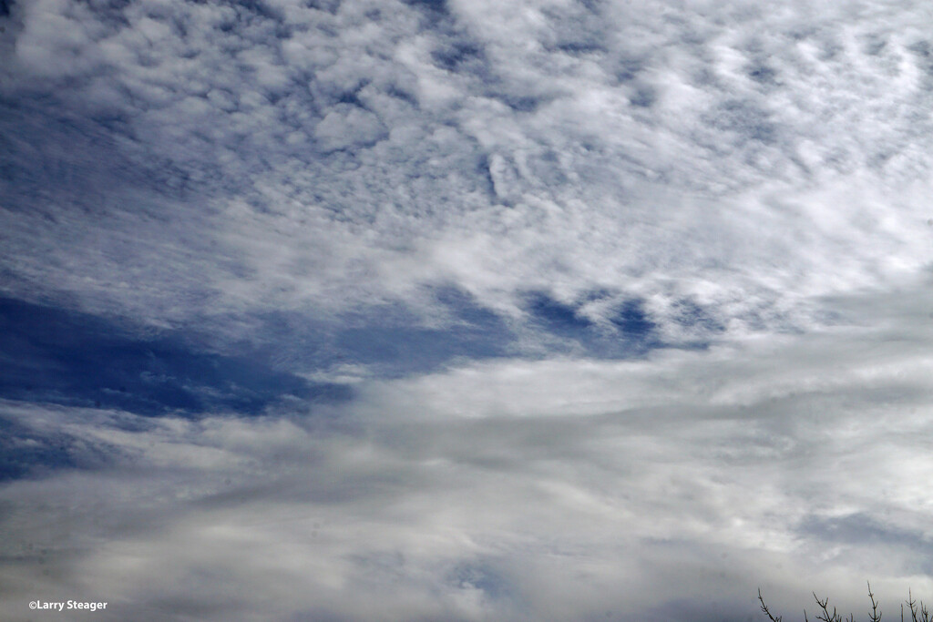 Cloud show by larrysphotos