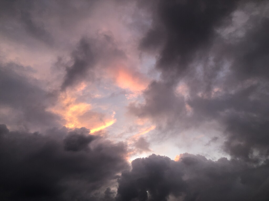Cloud Capture by walksnaplove