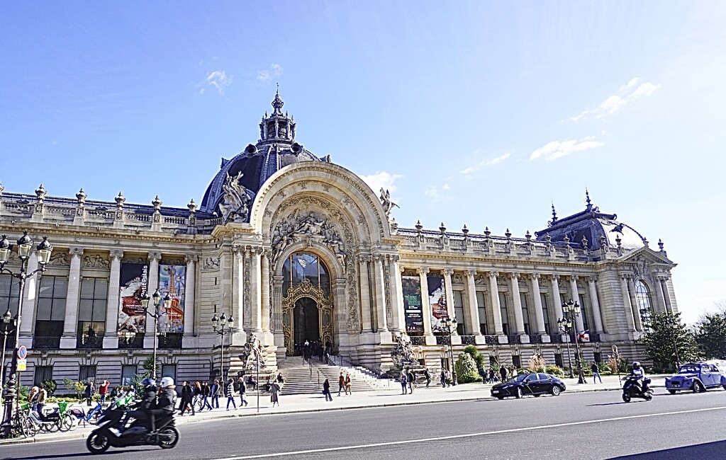 Today i visited the ‘Petit Palais’ which is the little sister of the Grand Palais  by beverley365