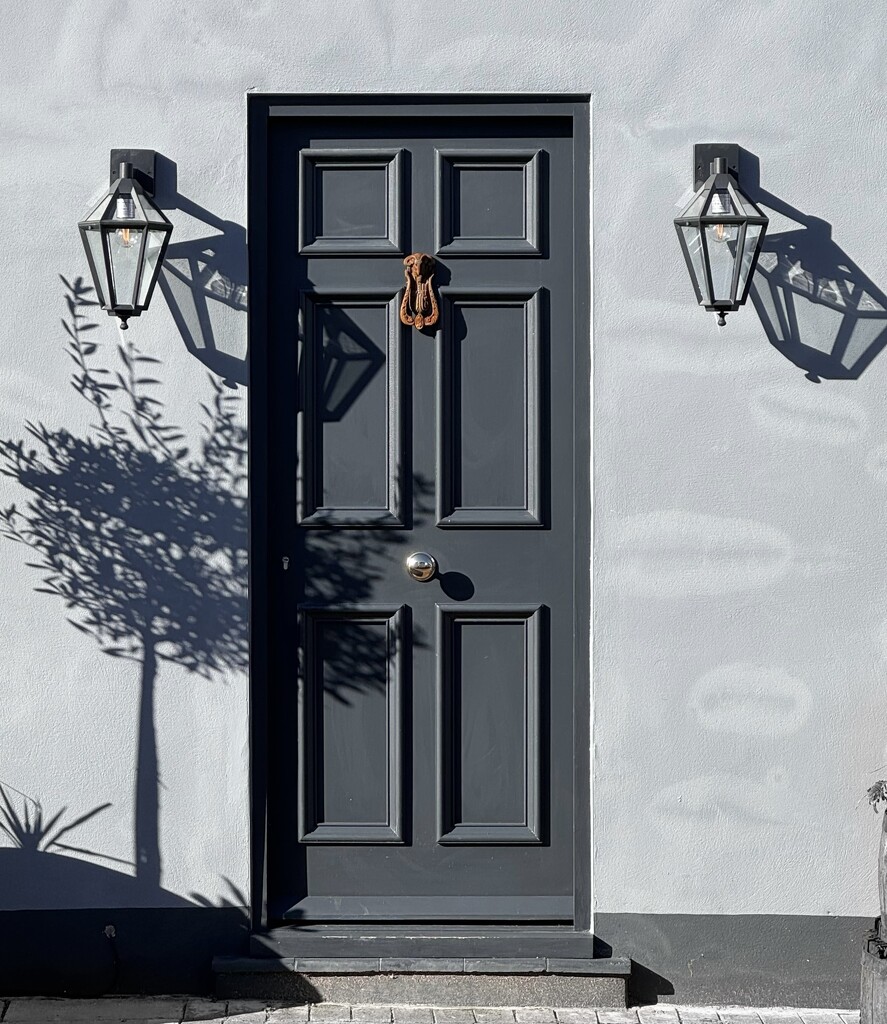 Grey door by wakelys