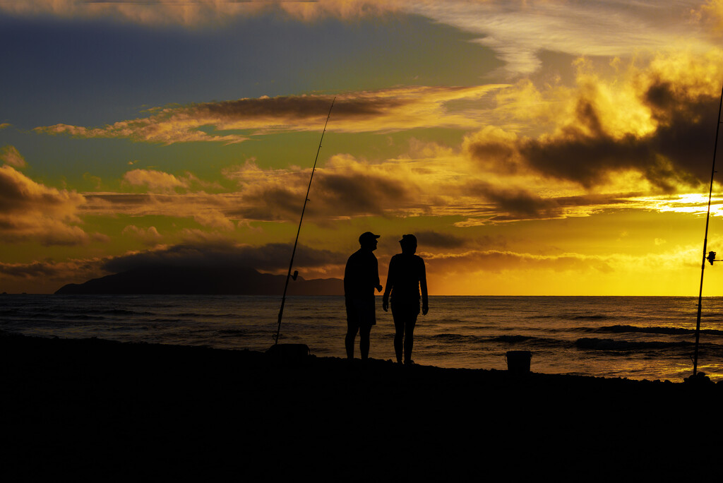 Sunset fishing by suez1e
