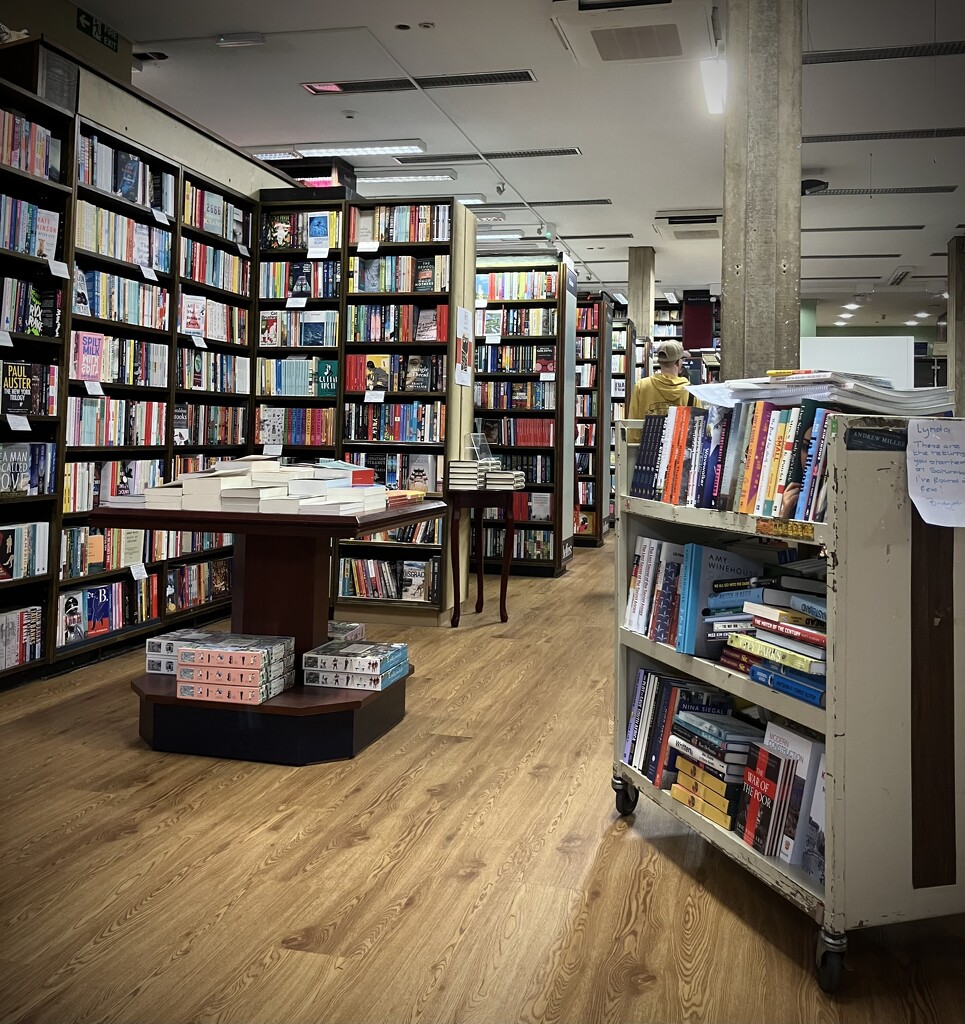 Cambridge Bookshop by g3xbm