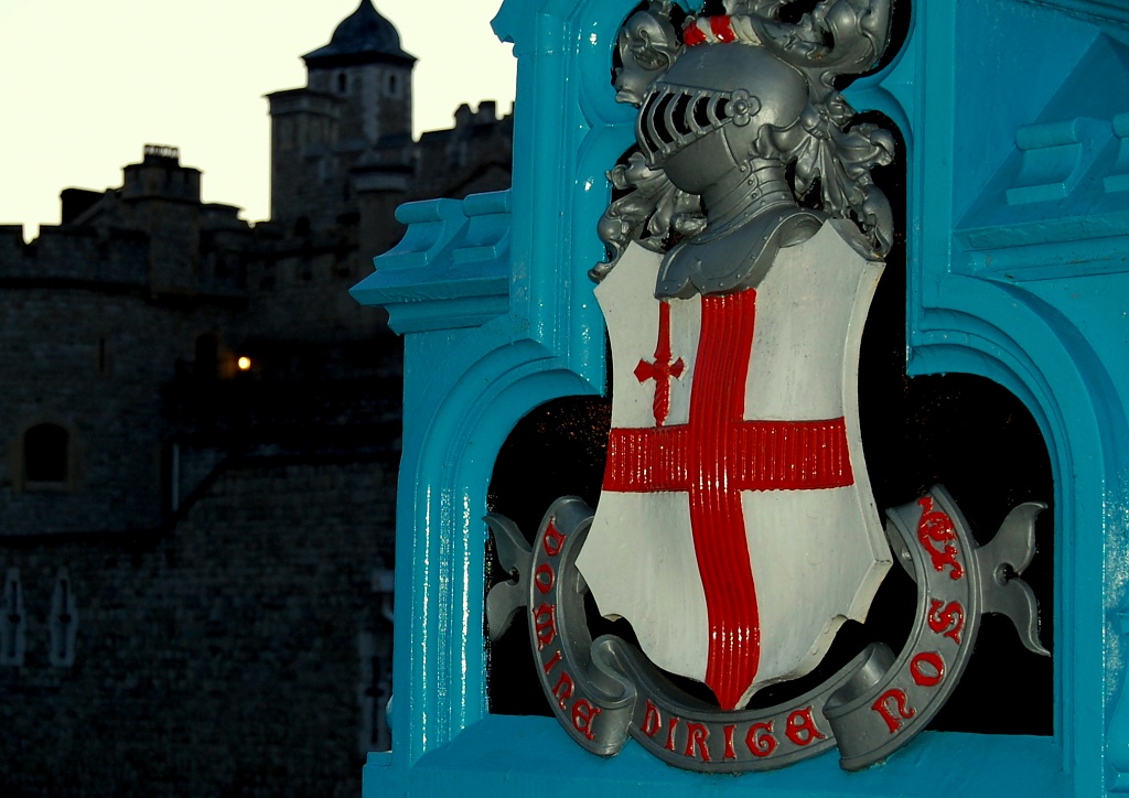 English Shield by andycoleborn