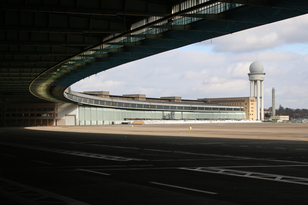 Tempelhof by plebster