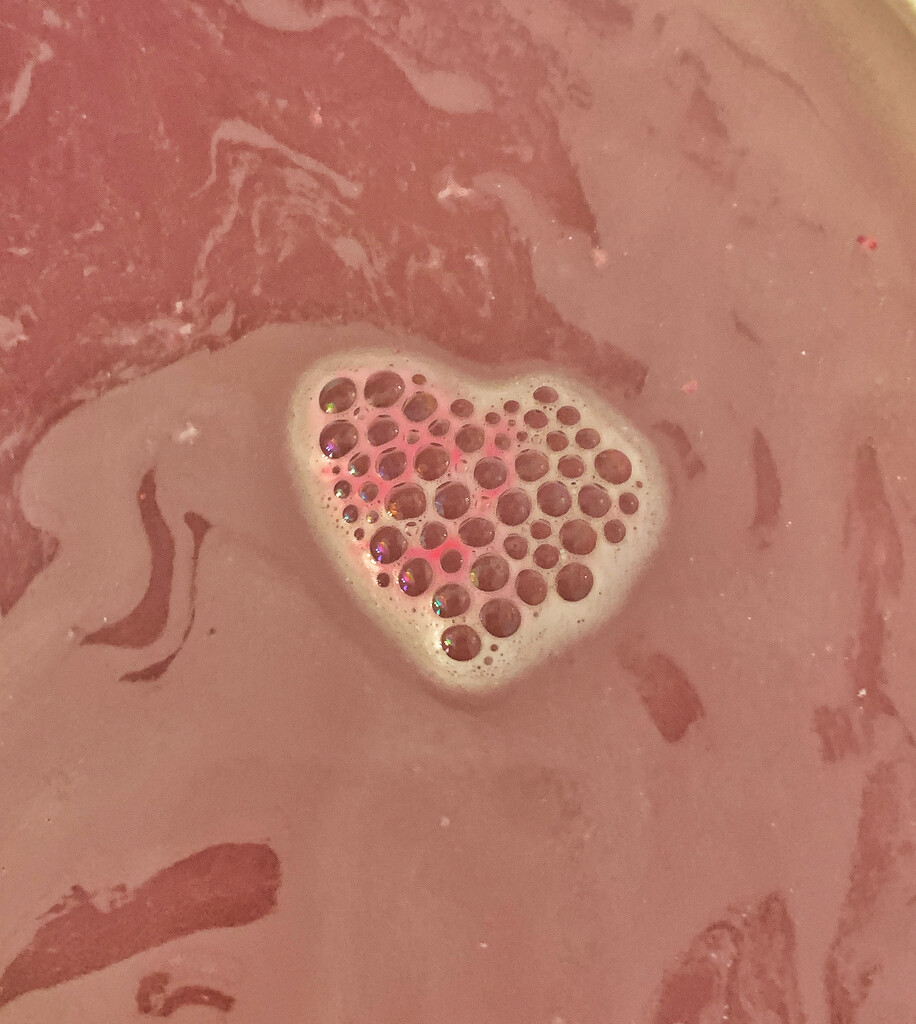 Bubbles heart.  by cocobella
