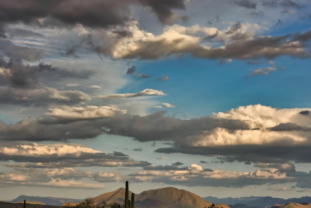 2 22 Clouds SE of Fountain Hills by sandlily