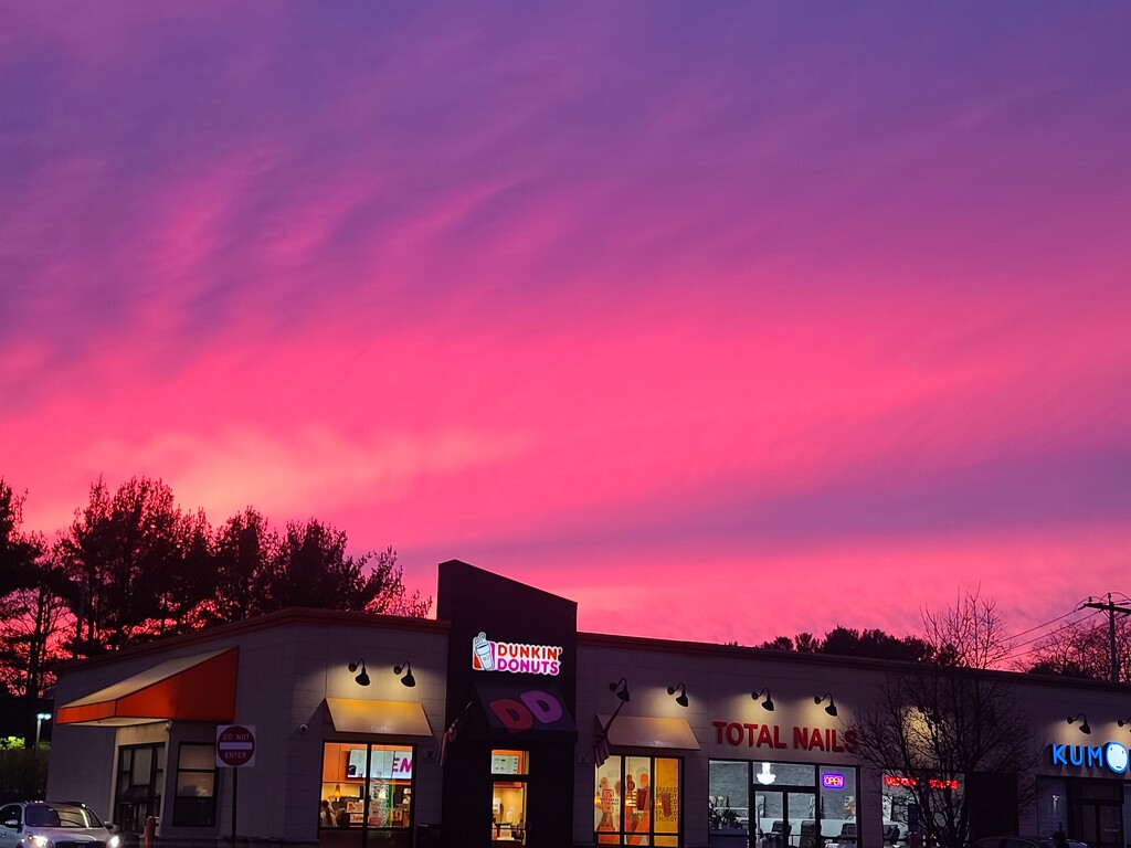 Sunset over Dunkin  by danjh