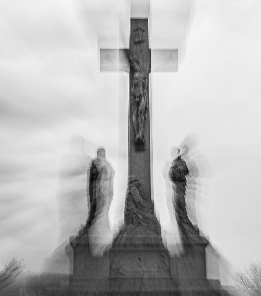 Crucifix-2 by darchibald