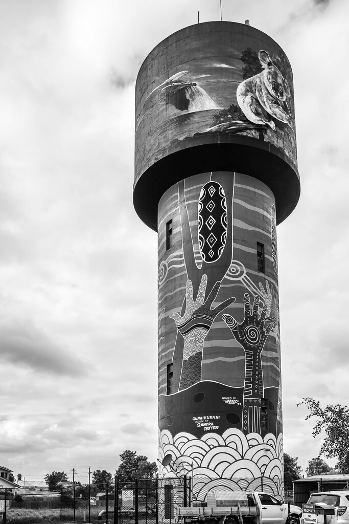 Water tower at Yarram by pusspup