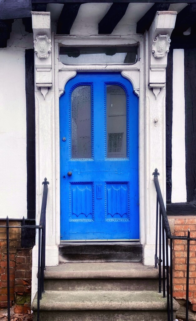 Blue door by pattyblue