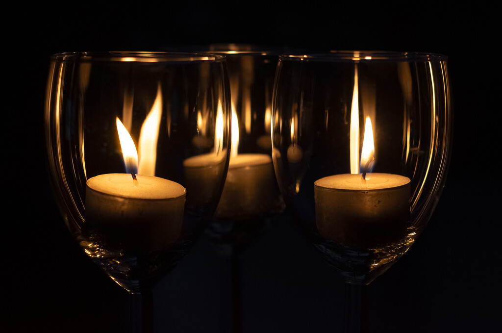 Candles by feedesforges