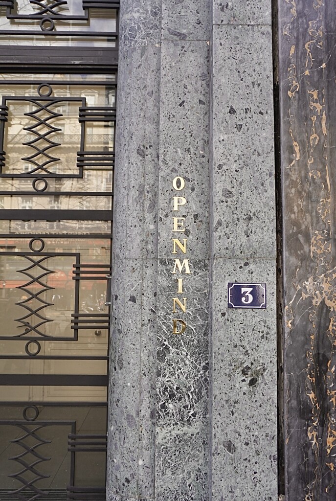 A secret door… minutes away from thé Palais opéra house by beverley365