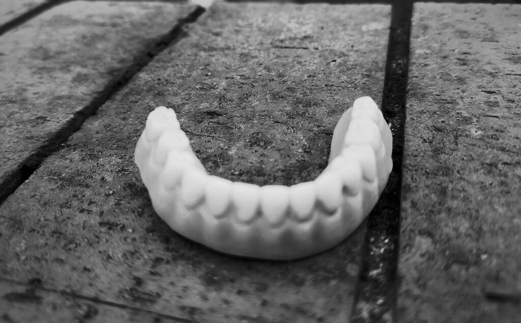 Street Teeth by mr_jules