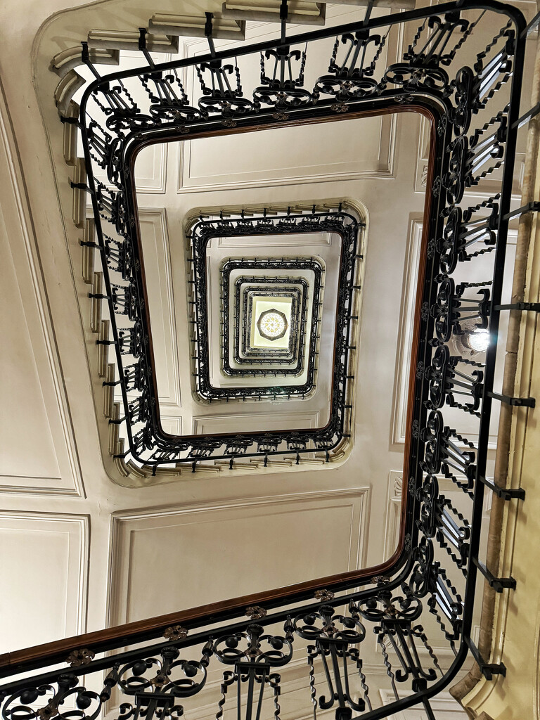 Stairs of Beau-Rivage palace.  by cocobella
