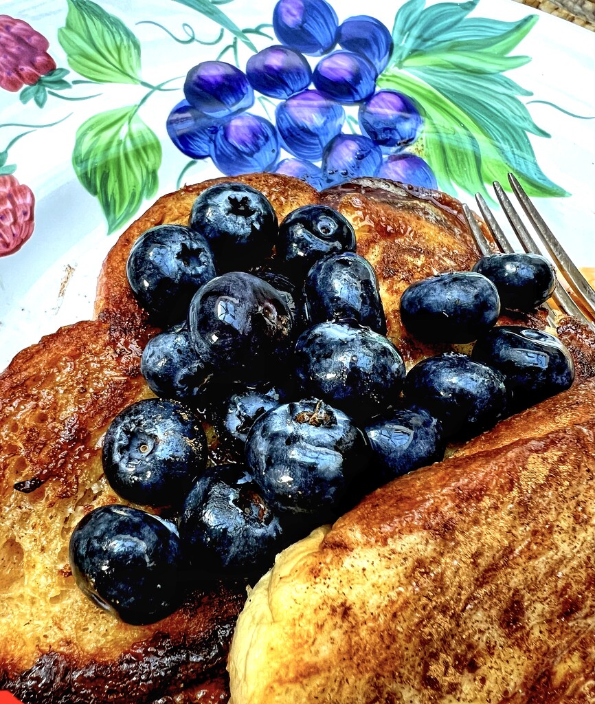 Blueberries on French Toast Heaven  by rensala