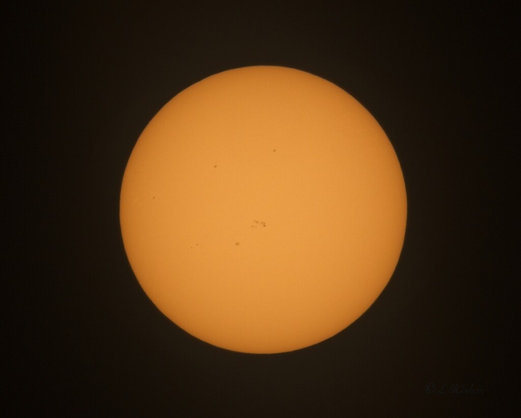 LHG_8438 Orange solar ball in the sky by rontu